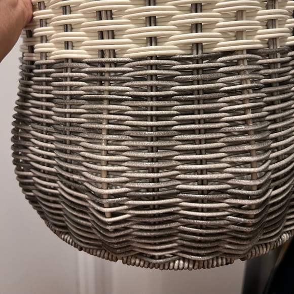 Strong vintage basket with handles - Picture 12 of 16